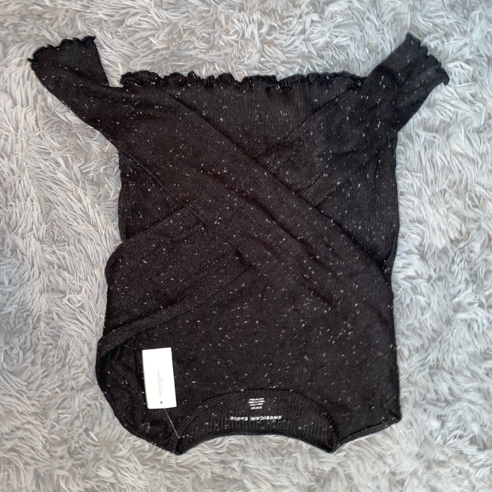 American Eagle black long sleeve ribbed shirt. NEVER WORN. NEW.